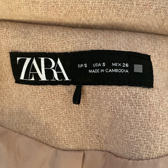 "Timeless Tan: The Perfect Vest for Every Occasion". - Picture 1 of 3